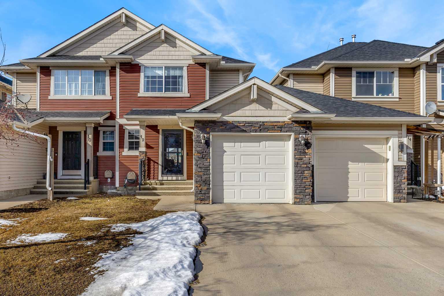 12 Cranberry Green SE