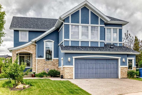 Photo of 136 STONEMERE Close, Chestermere, AB T1X 0C4 (MLS # A2319521)