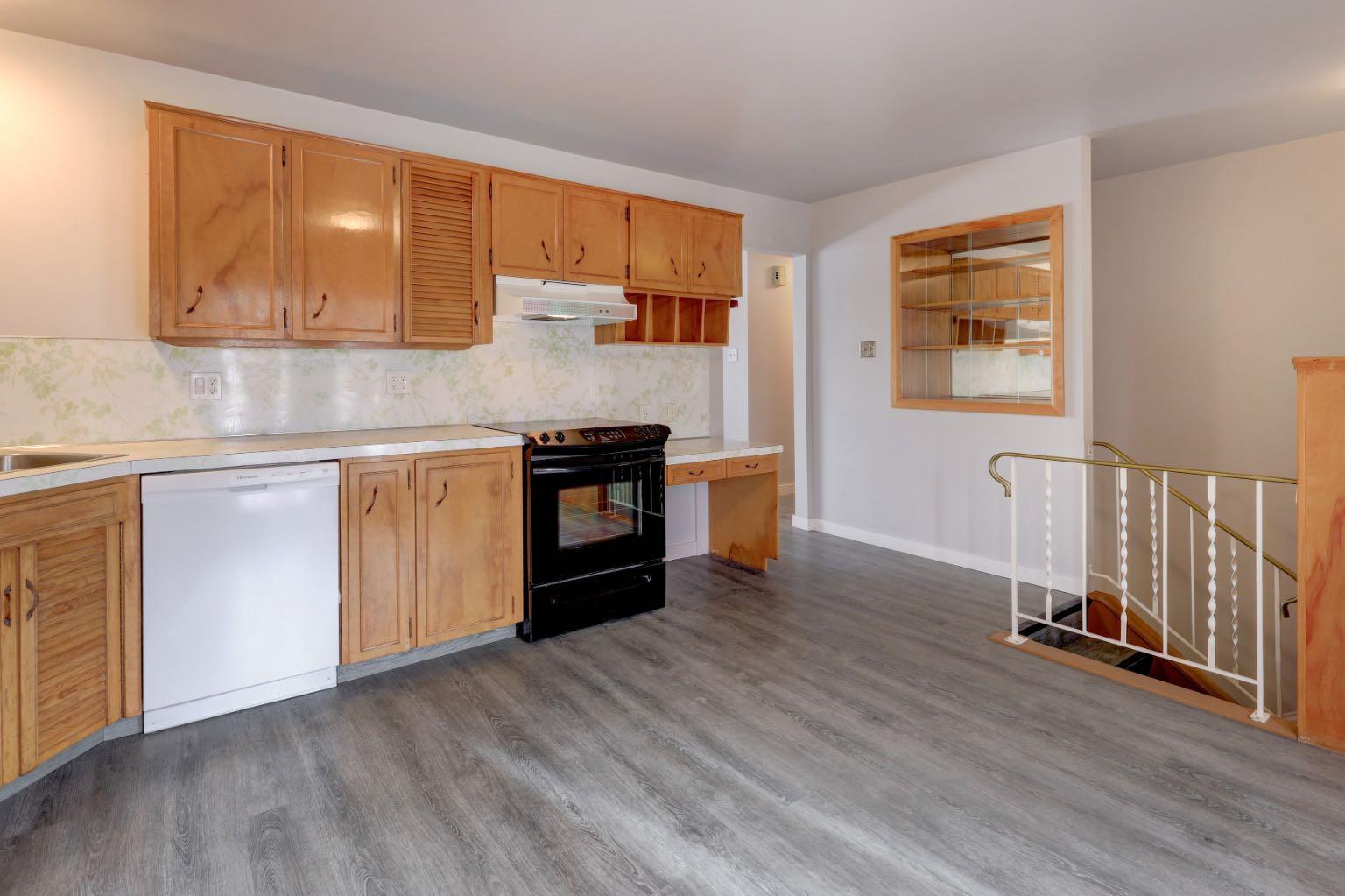 4723 Marbury Place NE