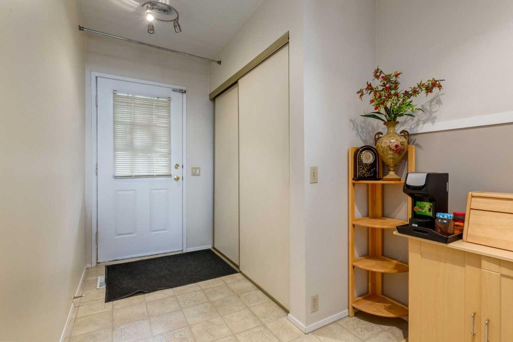Photo of 5019 46 Avenue SW #56, Calgary, AB T3E 6R1 (MLS # A2313279)