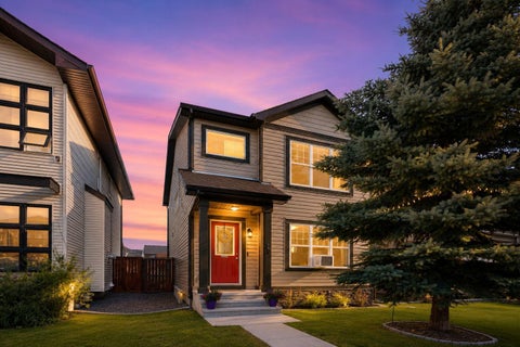 Photo of 70 Walden Manor SE, Calgary, AB T2X 0N1 (MLS # A2332318)