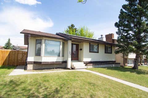 Photo of 340 Templeton Circle NE, Calgary, AB T1Y 4L7 (MLS # A2315095)