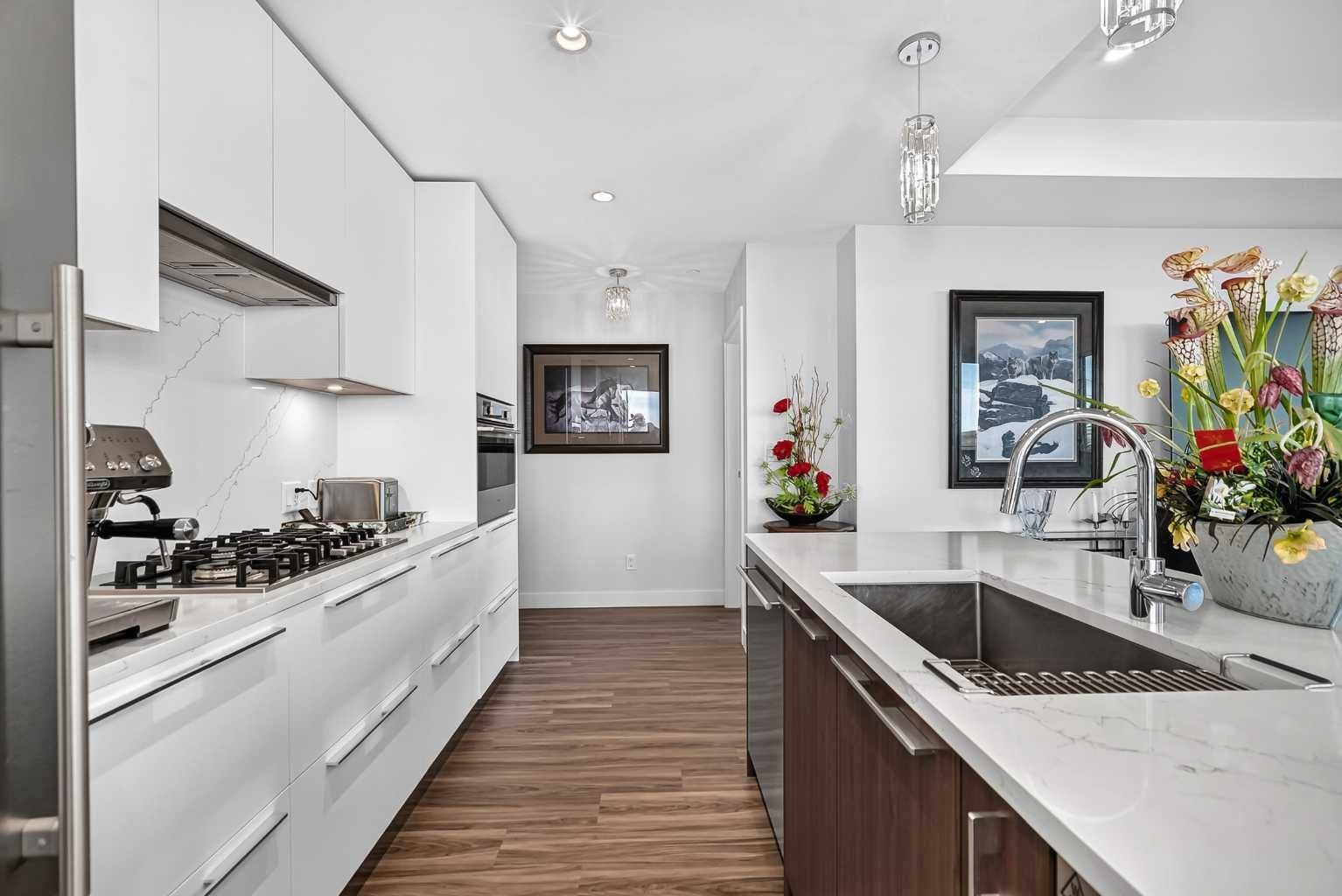530 3 Street SE 3102