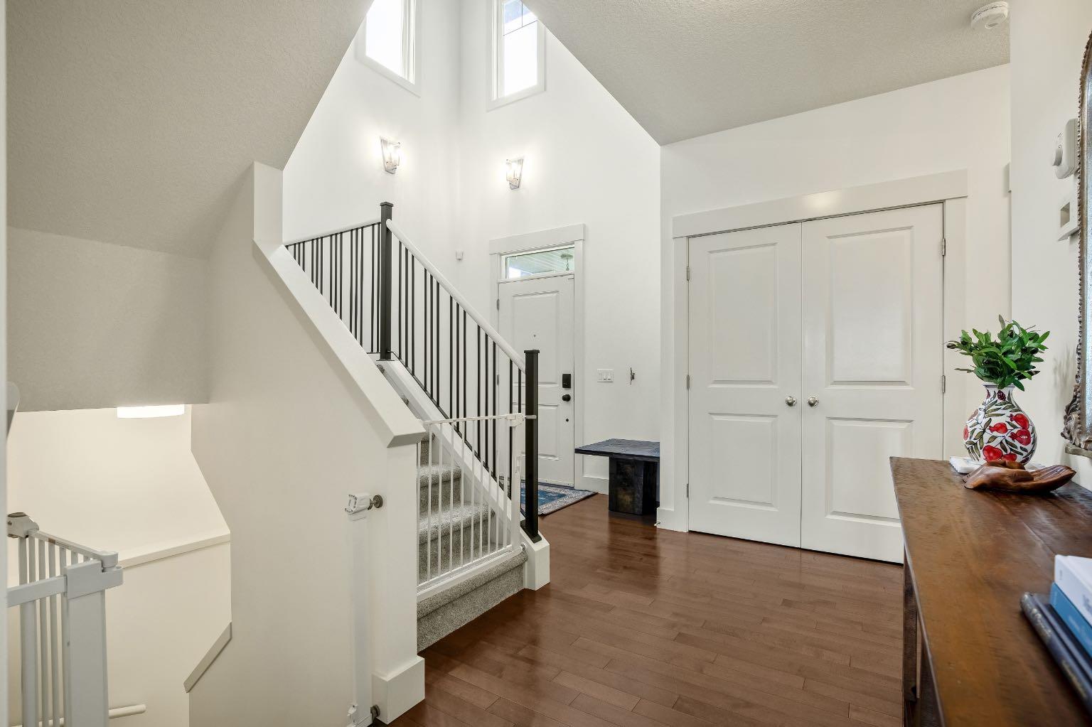 232 Copperpond Circle SE