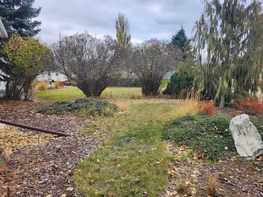 Photo of 1172 200 Newcastle Place, Drumheller, AB T0J 0Y2 (MLS # A2354967)