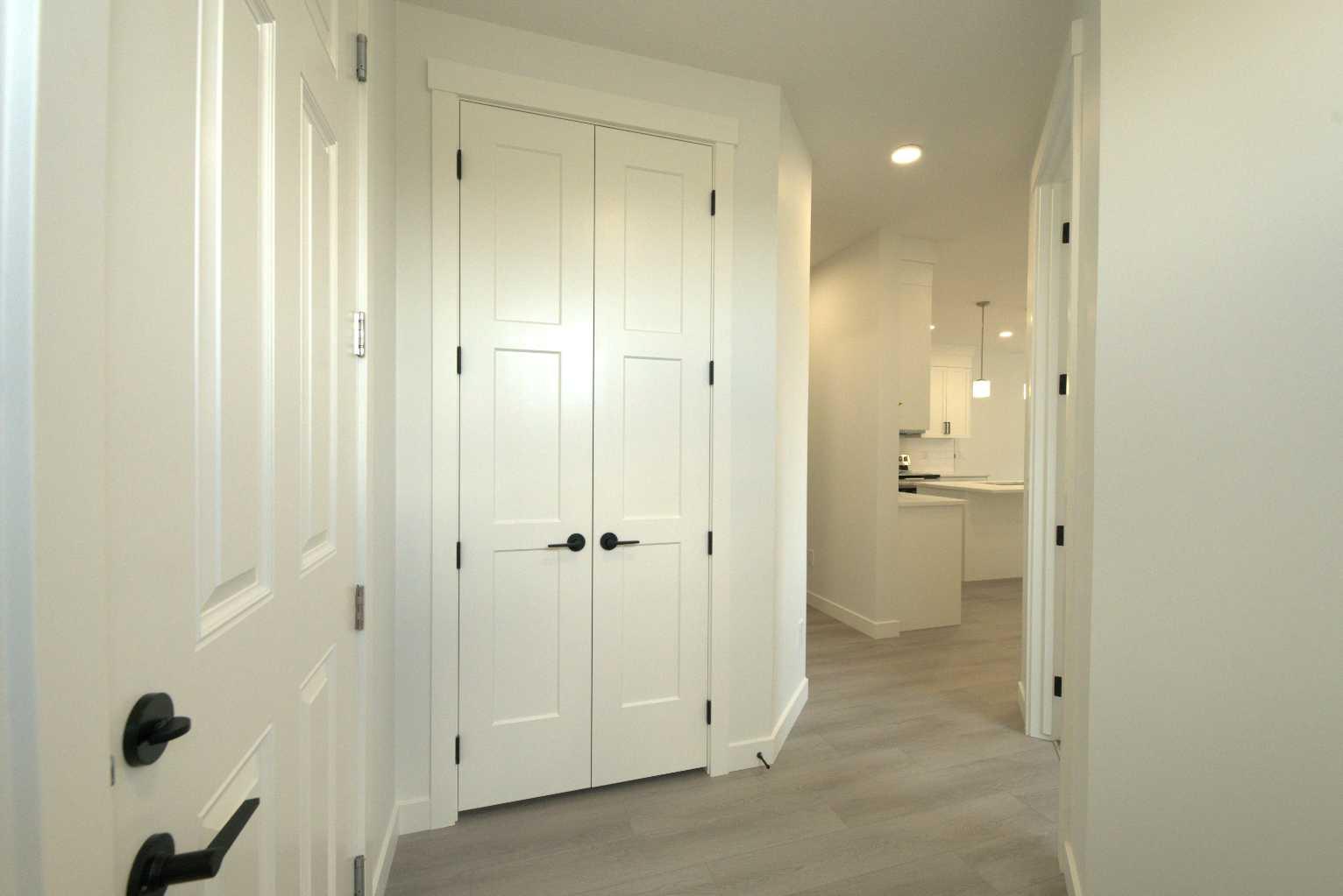 1117 Iron Ridge Avenue