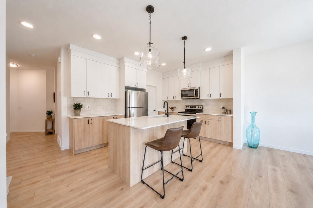 115 FIRESIDE STREET, COCHRANE, AB T4C 3J2 - Image 153889035.jpeg?d=l