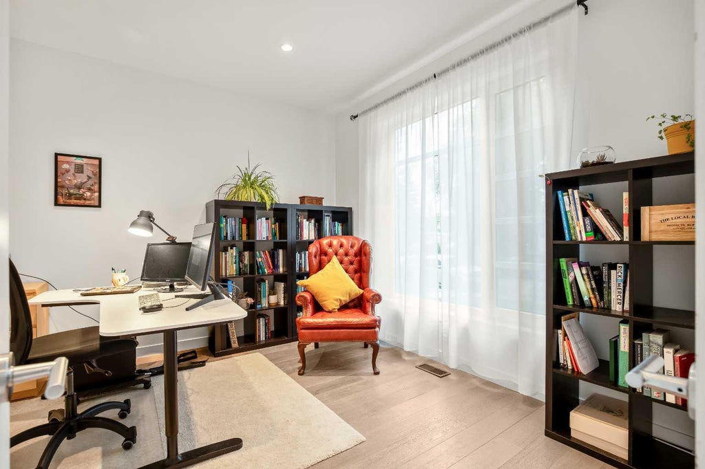 Photo of 3334 42 Street SW, Calgary, AB T3E 3M6 (MLS # A2345280)