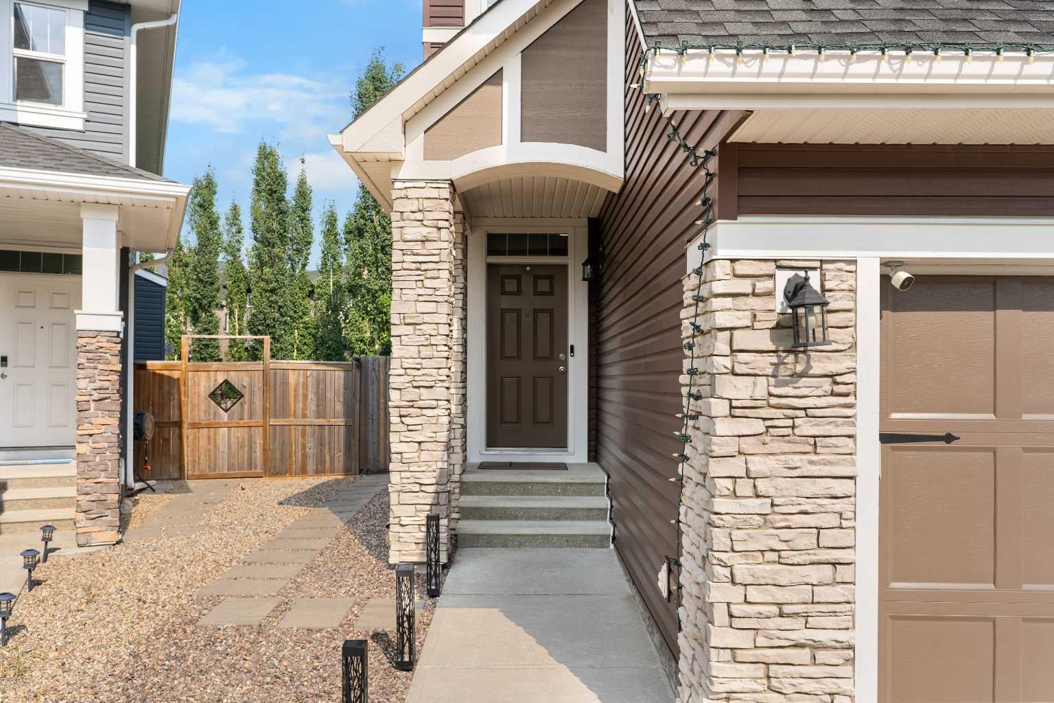 161 Cougar Ridge Close SW