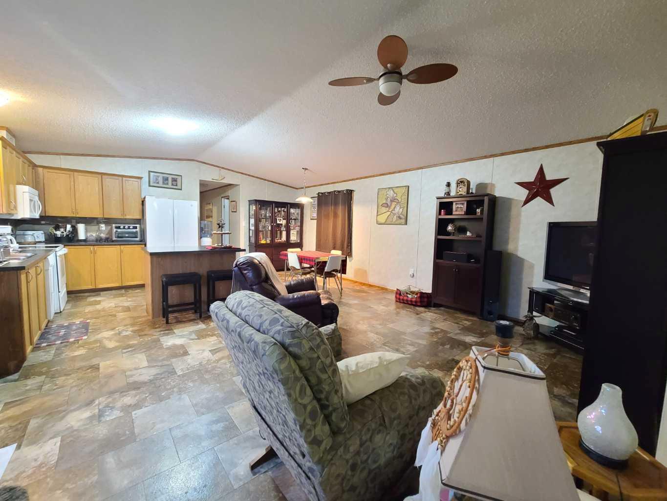 5533 and 5531 51 Street