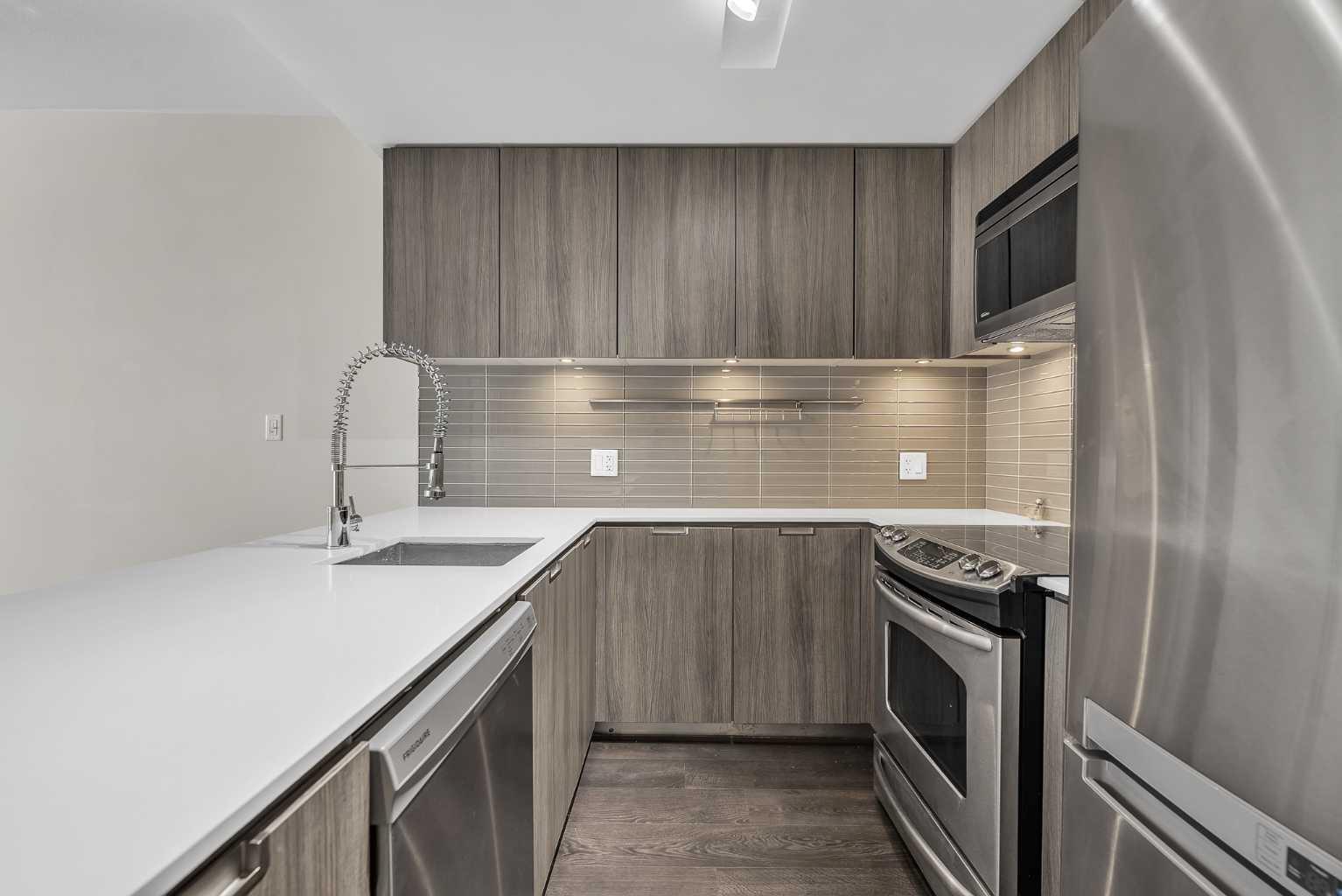 626 14 Avenue SW 815