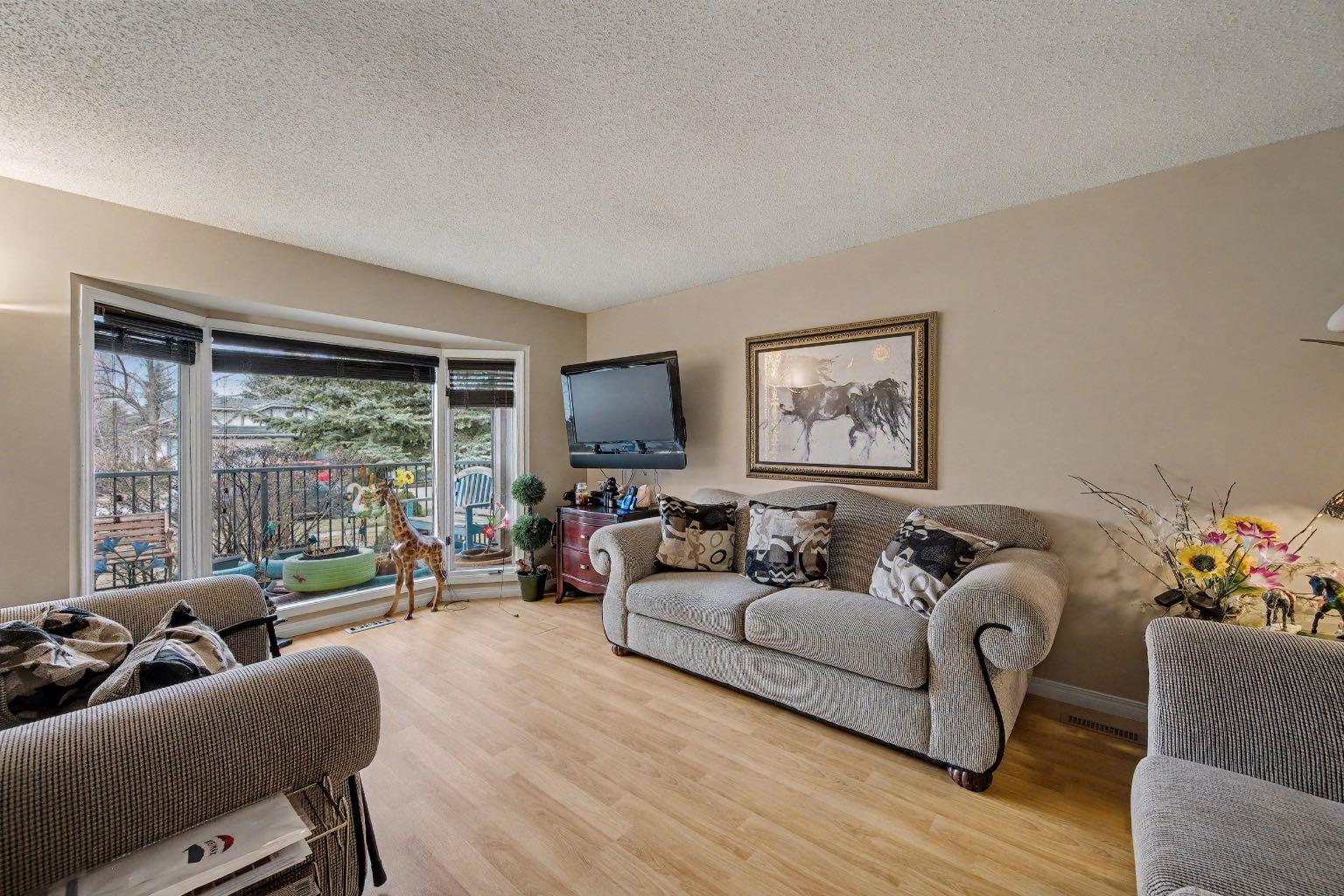 983 Woodbine Boulevard SW