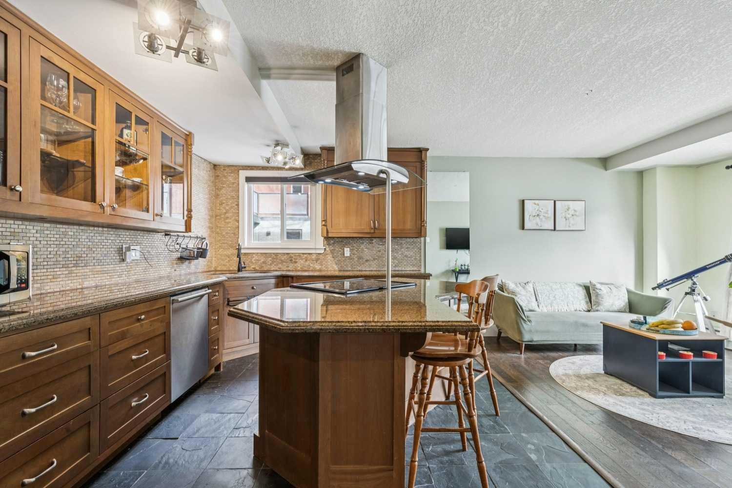 1915 26 Street SW 103