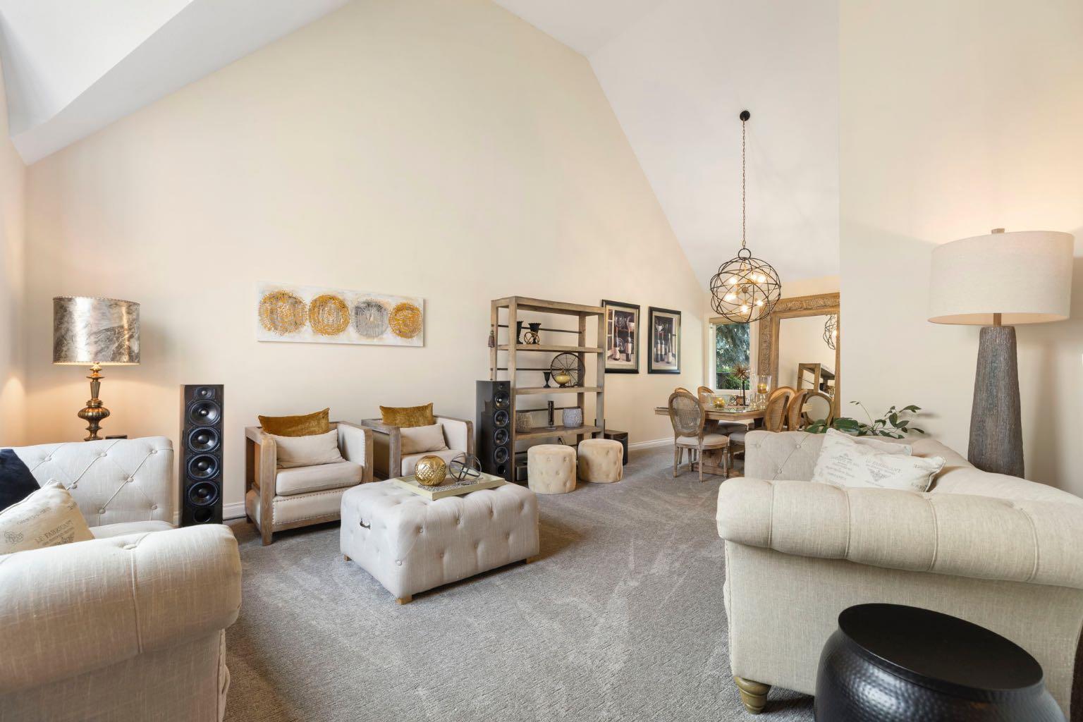 440 Coach Light Bay SW