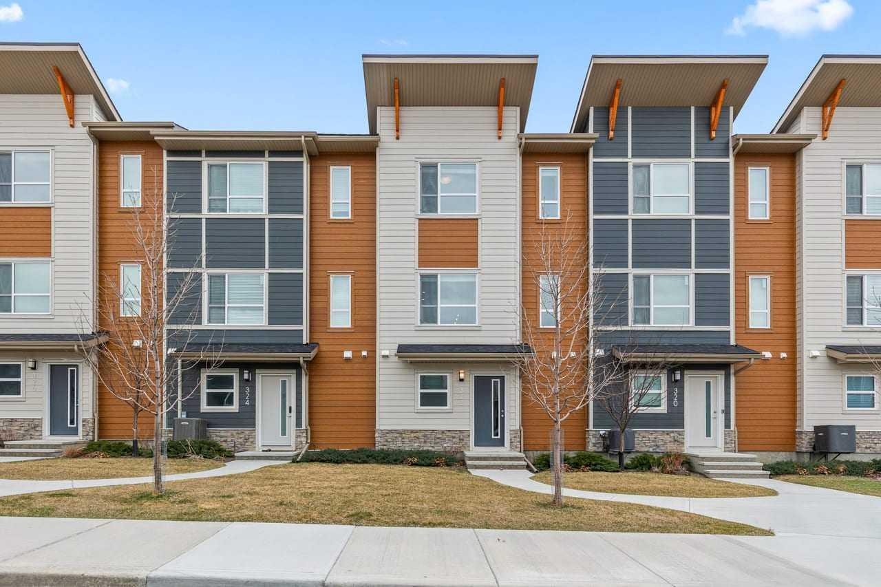 322 Harvest Hills Way NE