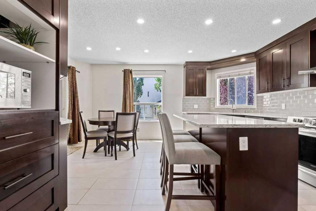 199 Arbour Ridge Park NW