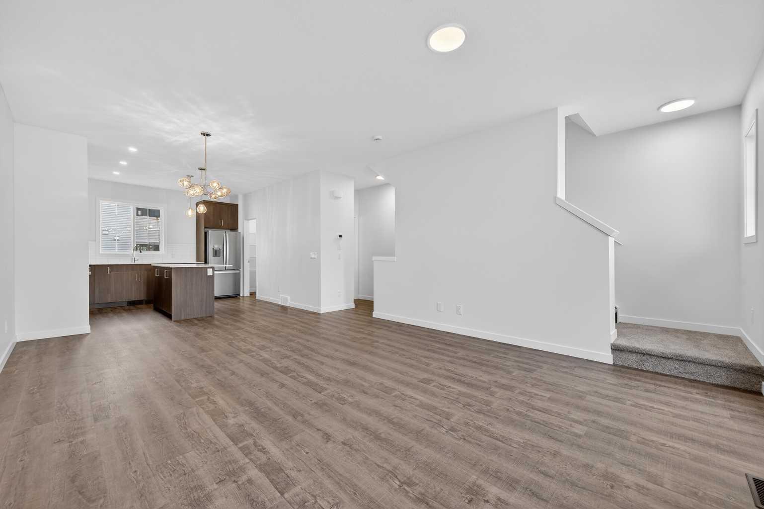 56 Creekside Drive SW