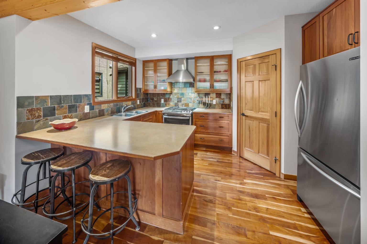 813 5th Street 4