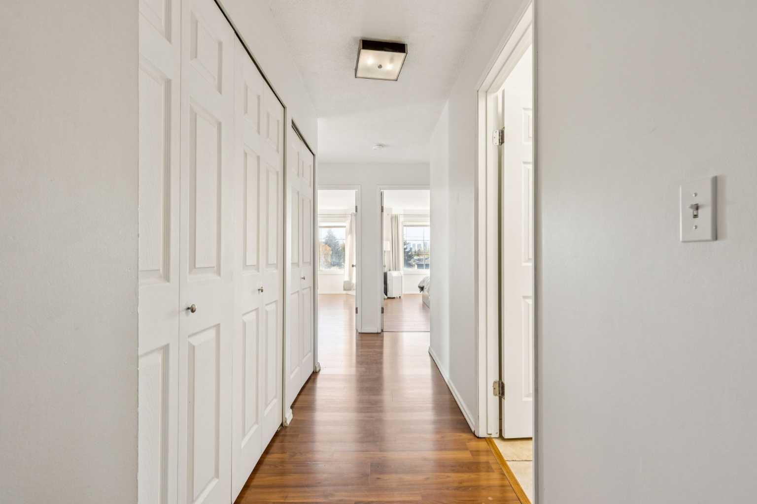 335 Garry Crescent NE 215