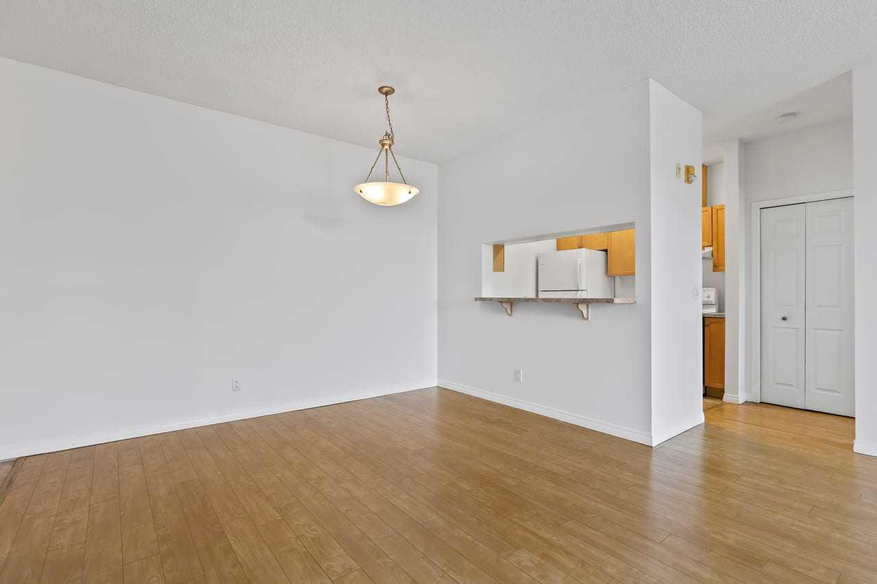 2022 Canyon Meadows Drive SE 304