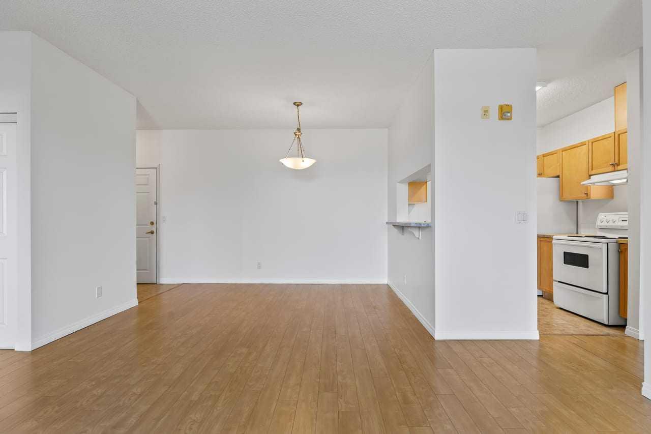 2022 Canyon Meadows Drive SE 304