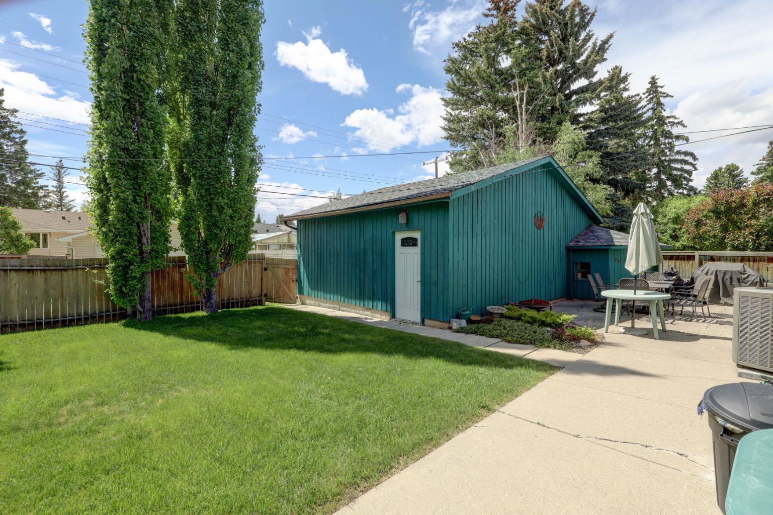 68 Brown Crescent NW