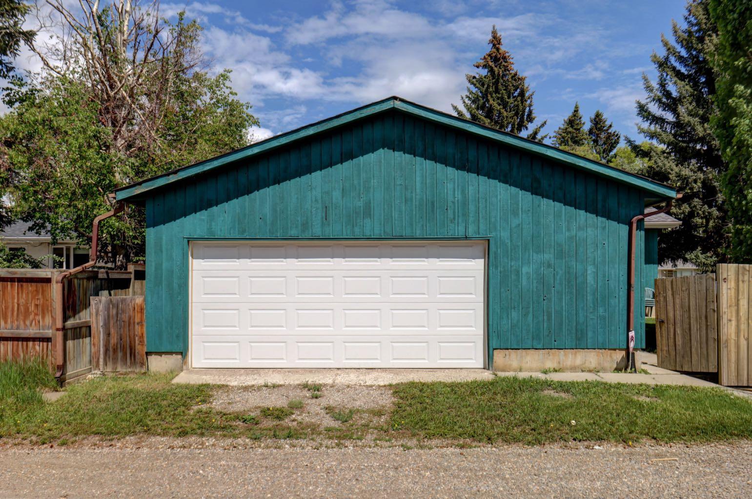 68 Brown Crescent NW