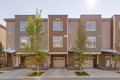 Photo of 16 Westpark Common SW, Calgary, AB T3H 0Y4 (MLS # A2331948)