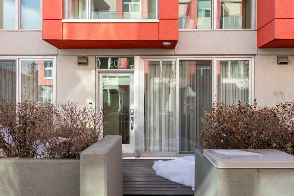 2717 17 Street SW 203