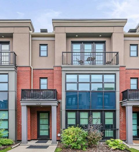 606 Aspen Meadows Hill SW Calgary AB T3H 0G3