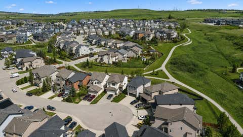 Photo of 161 Heritage Bay, Cochrane, AB T4C 0L5 (MLS # A2329134)