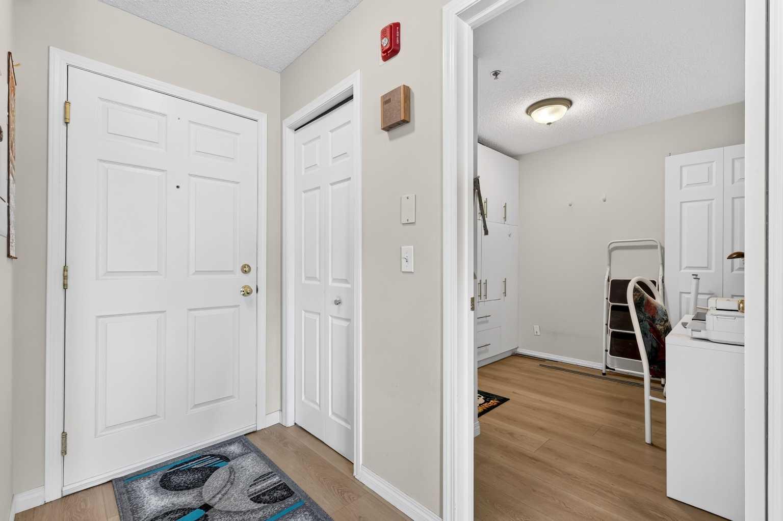7 Harvest Gold Manor NE 212