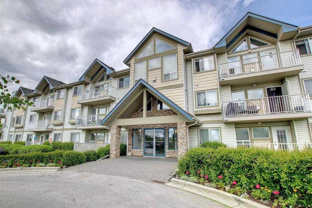 7 Harvest Gold Manor NE 212