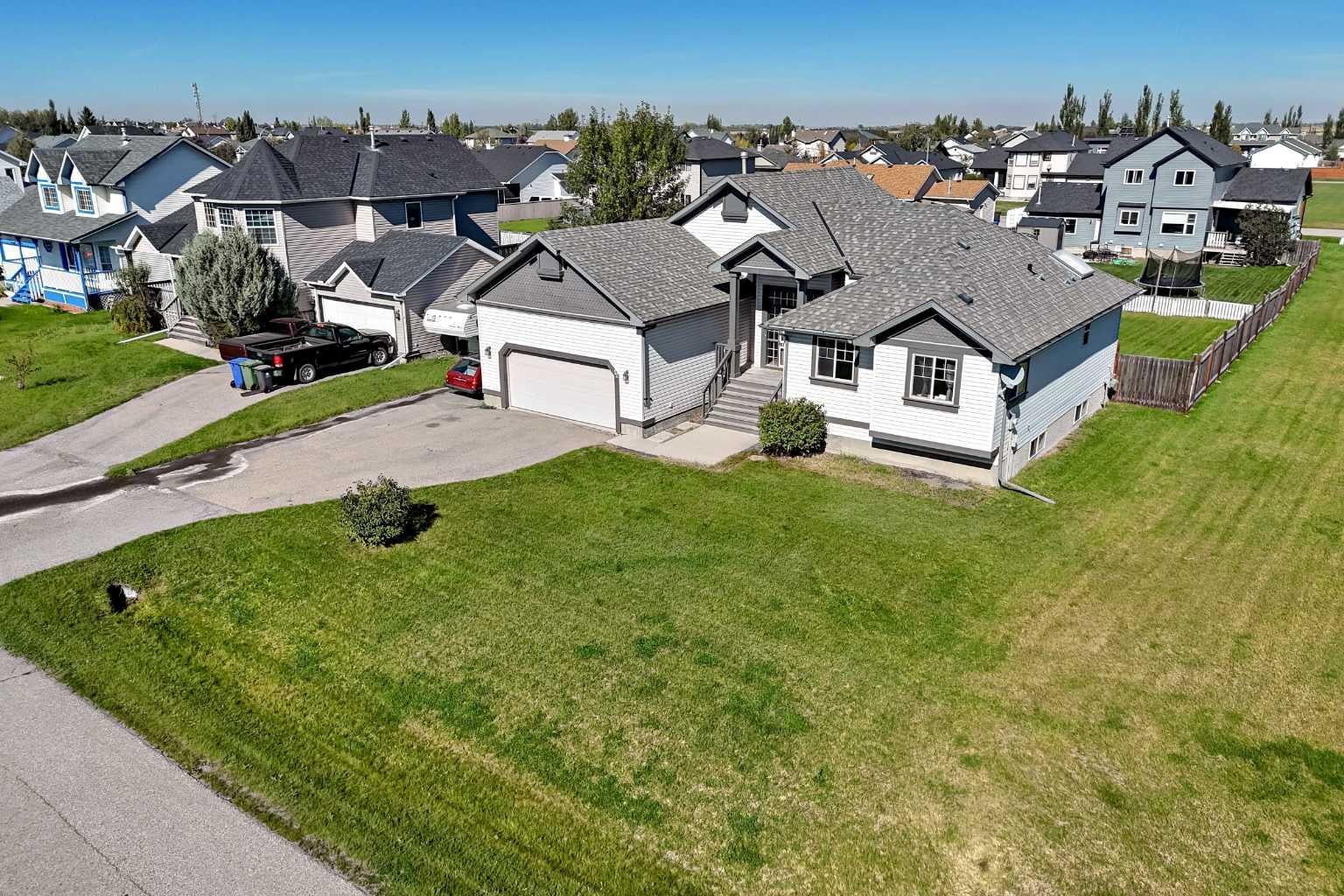 12 Welshimer Crescent NE
