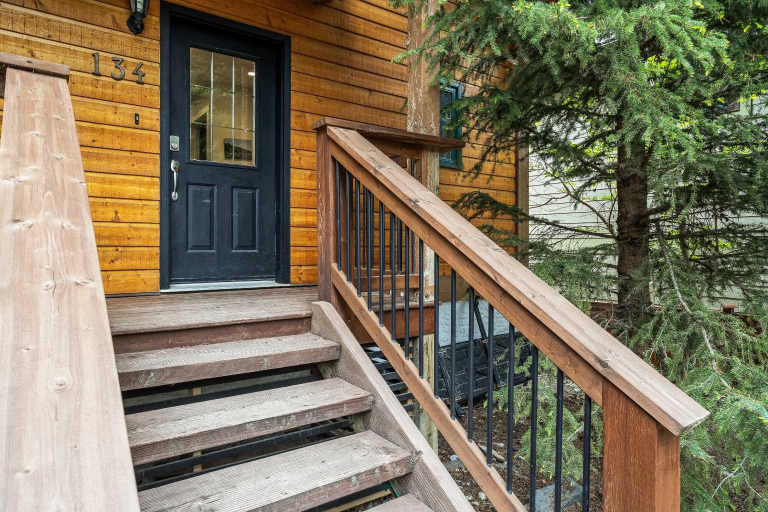 134 Rundle Crescent