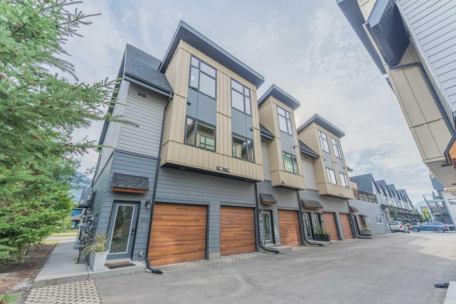 1106 Bow Valley Trail 102