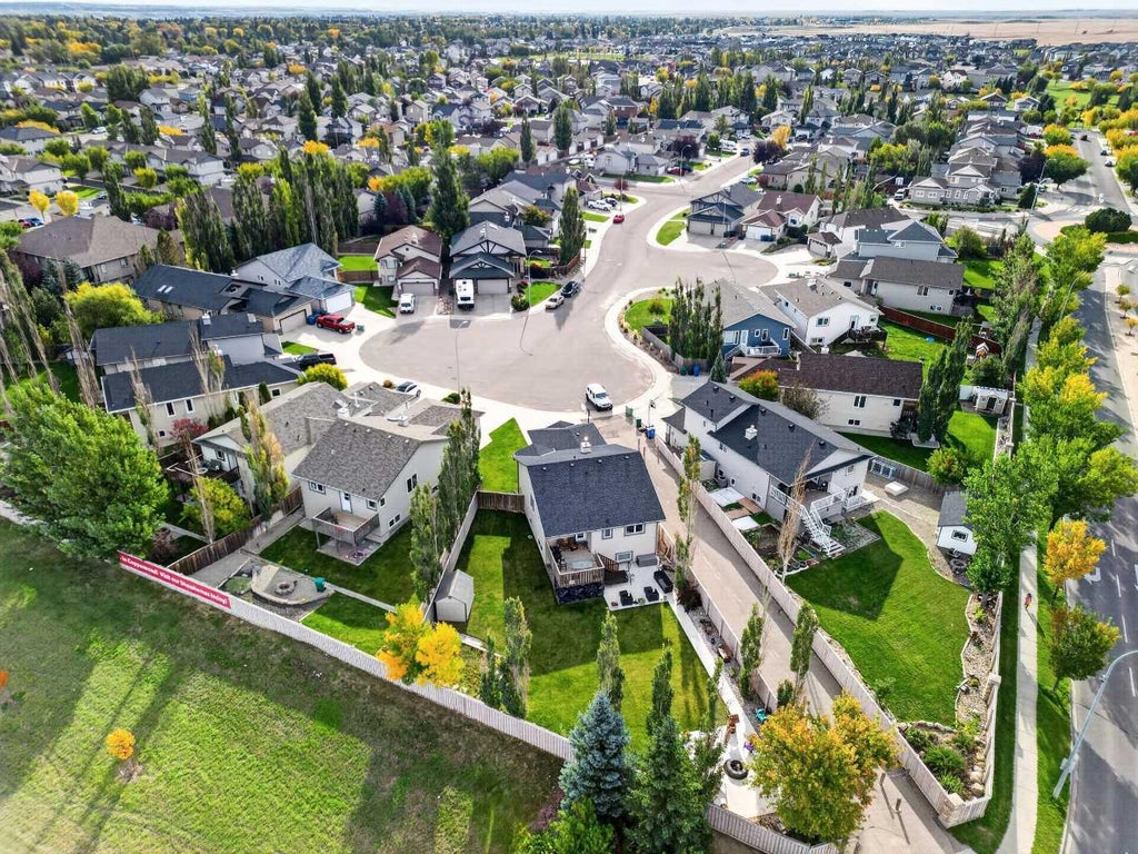 Photo of 338 Silkstone Cove W, Lethbridge, AB T1J 2A3 (MLS # A2348568)