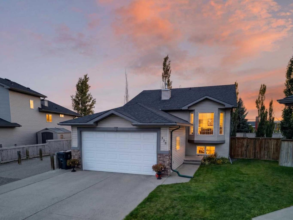 Photo of 338 Silkstone Cove W, Lethbridge, AB T1J 2A3 (MLS # A2348568)
