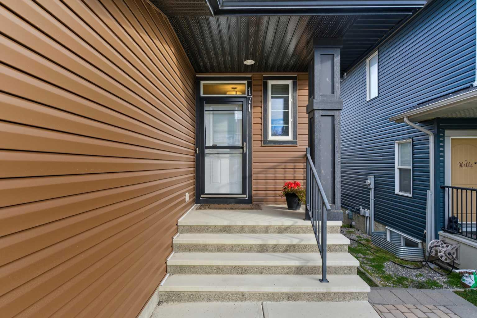 171 Evanswood Circle NW