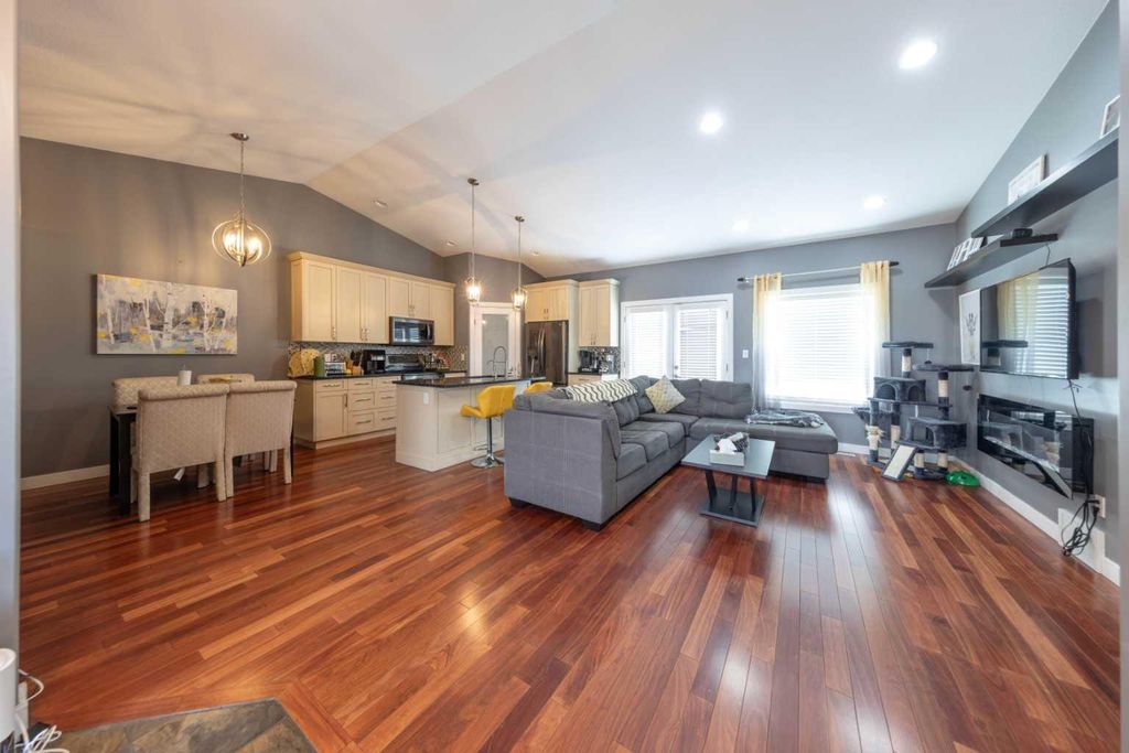 Photo of 605 2 Street E, Maidstone, SK S0M 1M0 (MLS # A2288379)