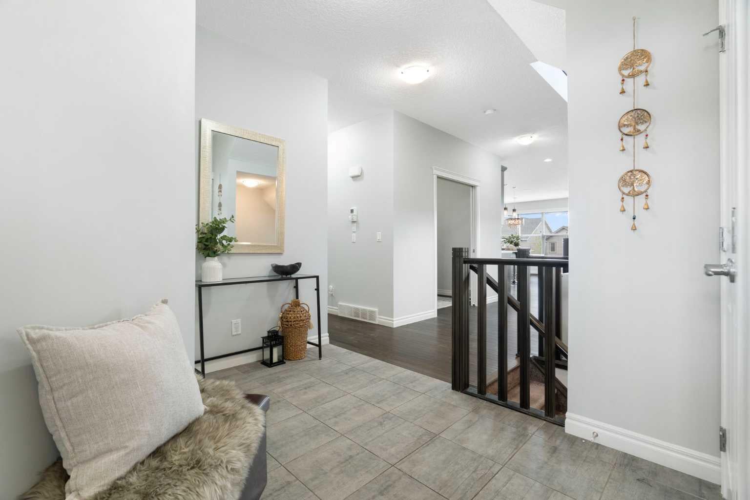 232 Nolancrest Heights NW