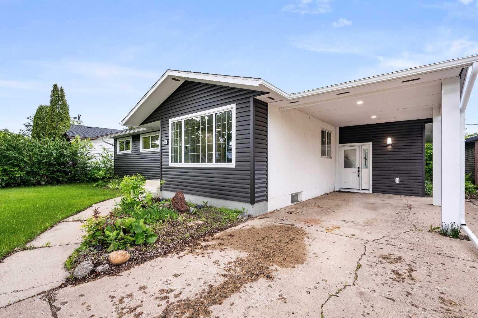 38 Alberta Crescent