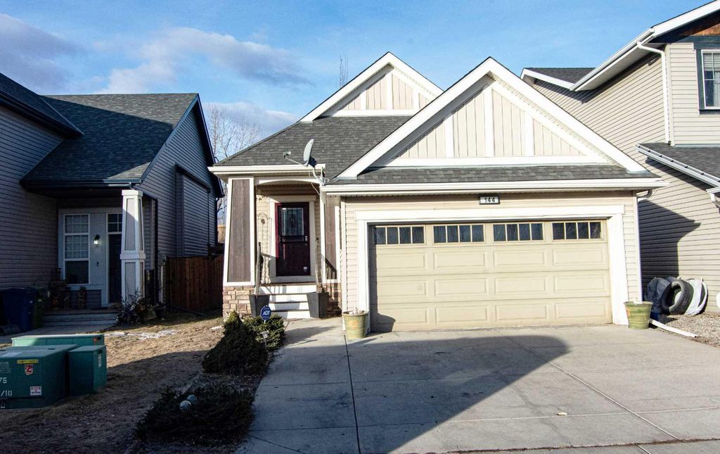 Photo of 144 Reunion Close NW, Airdrie, AB T4B 0M3 (MLS # A2286456)