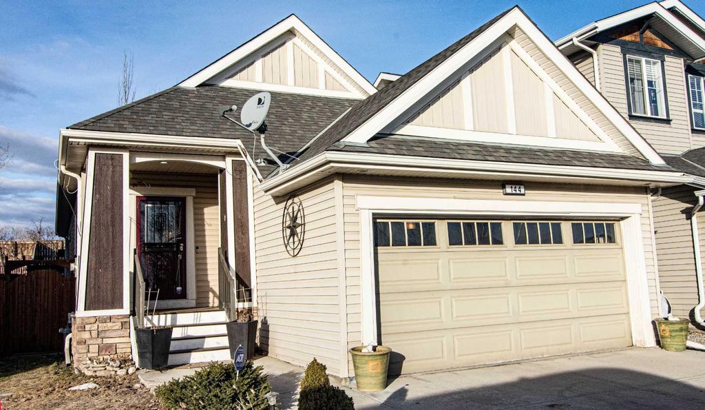 Photo of 144 Reunion Close NW, Airdrie, AB T4B 0M3 (MLS # A2286456)