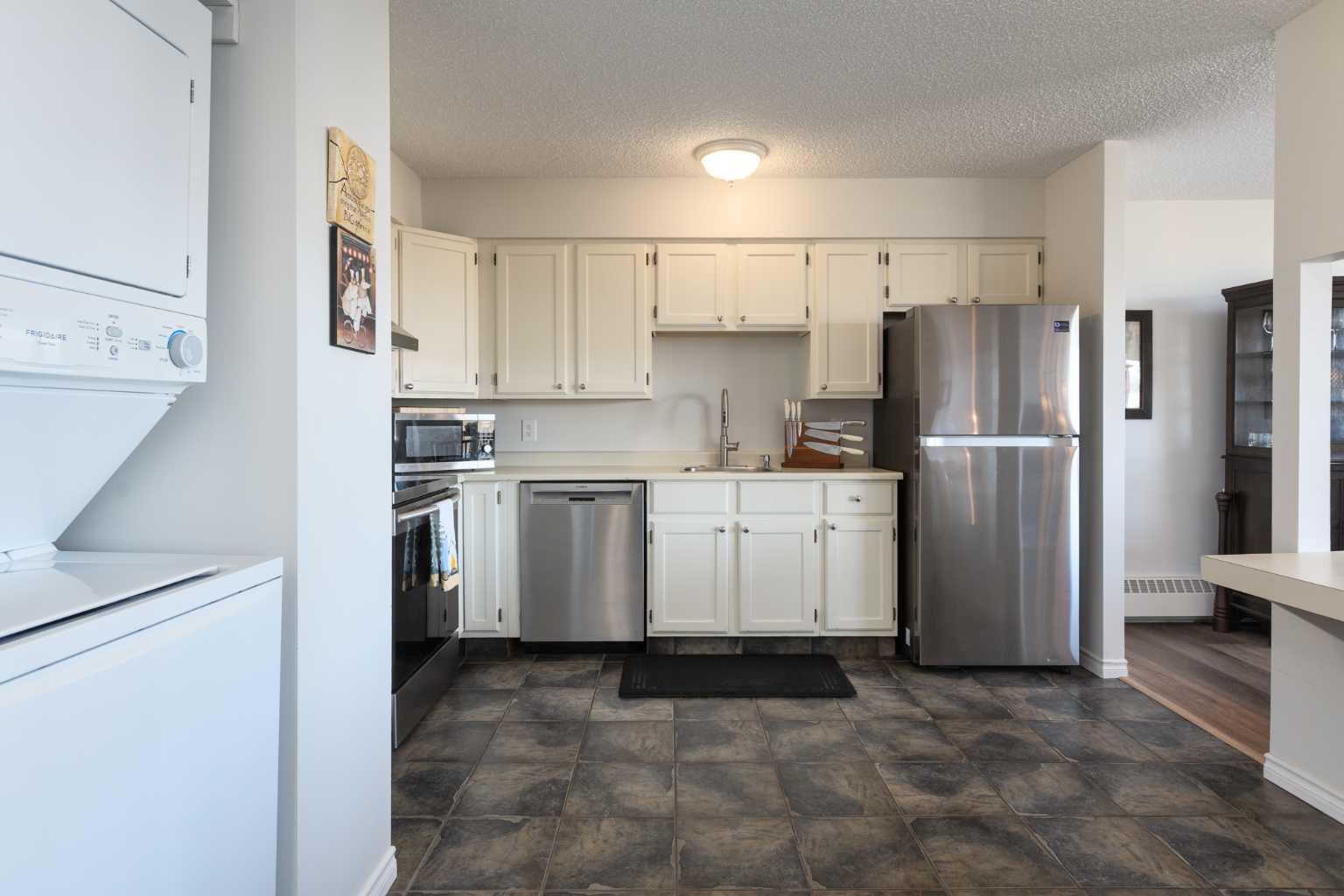 80 Point Mckay Crescent NW 605