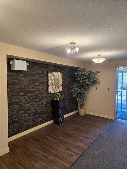 7210 80 Avenue NE 412