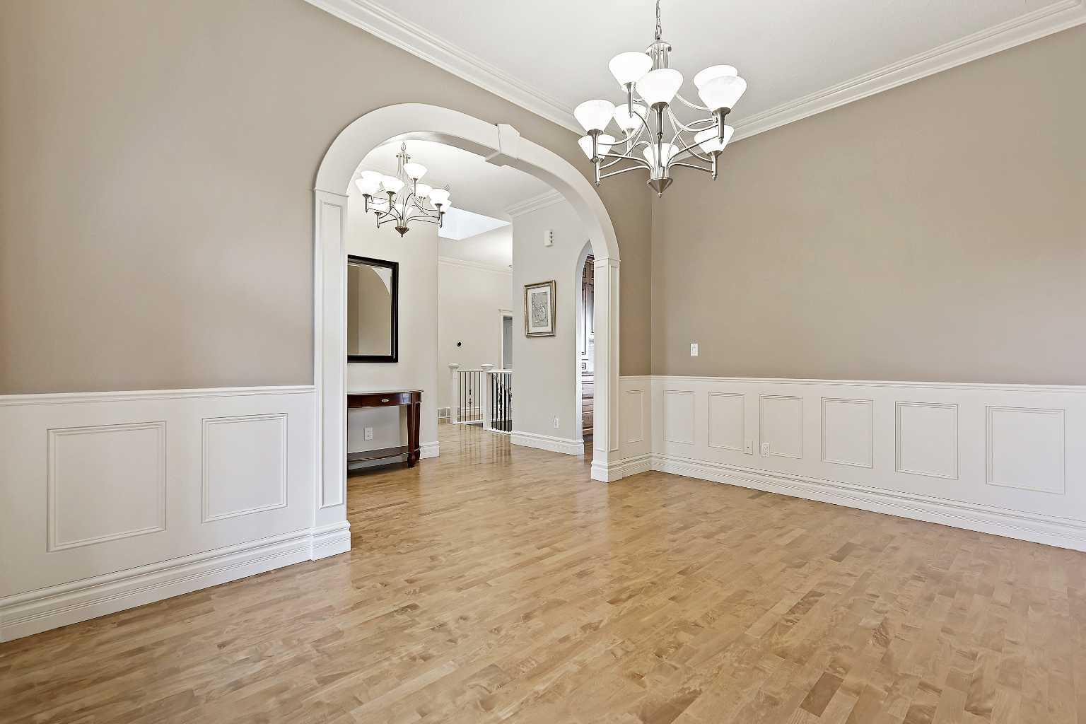 49 Royal Highland Road NW