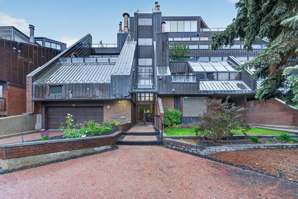 1215 Cameron Avenue SW 405