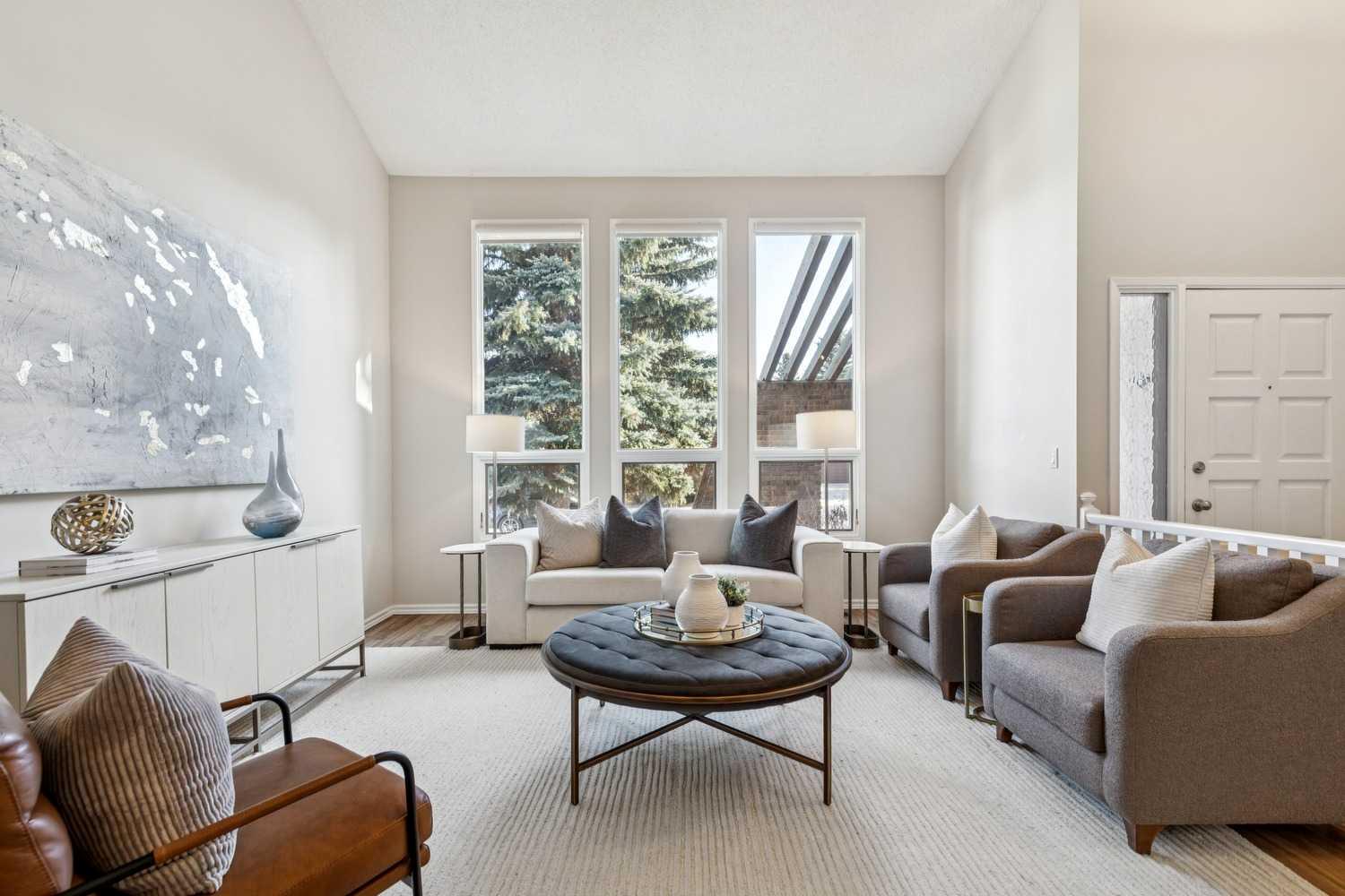 3335 OAKWOOD DRIVE SW