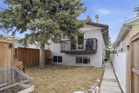 1407 44 Street SE A Calgary AB T2A 5E6